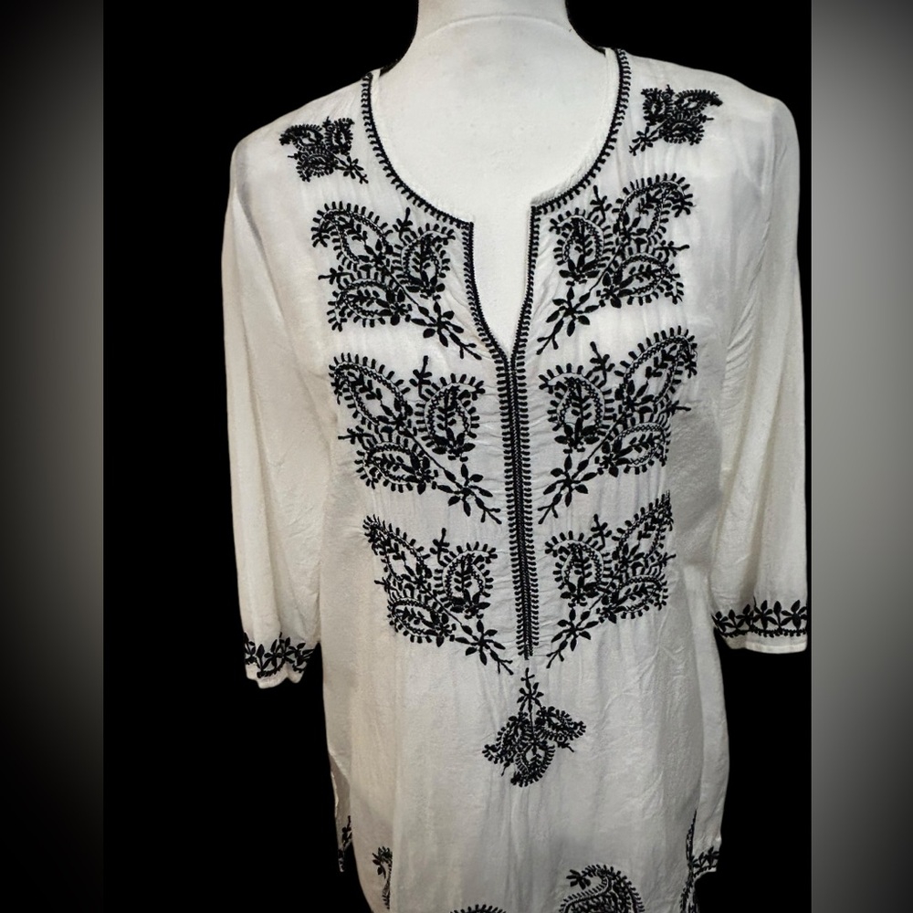 V. Cristina Embroidered Tunic- Med - Picture 5 of 10